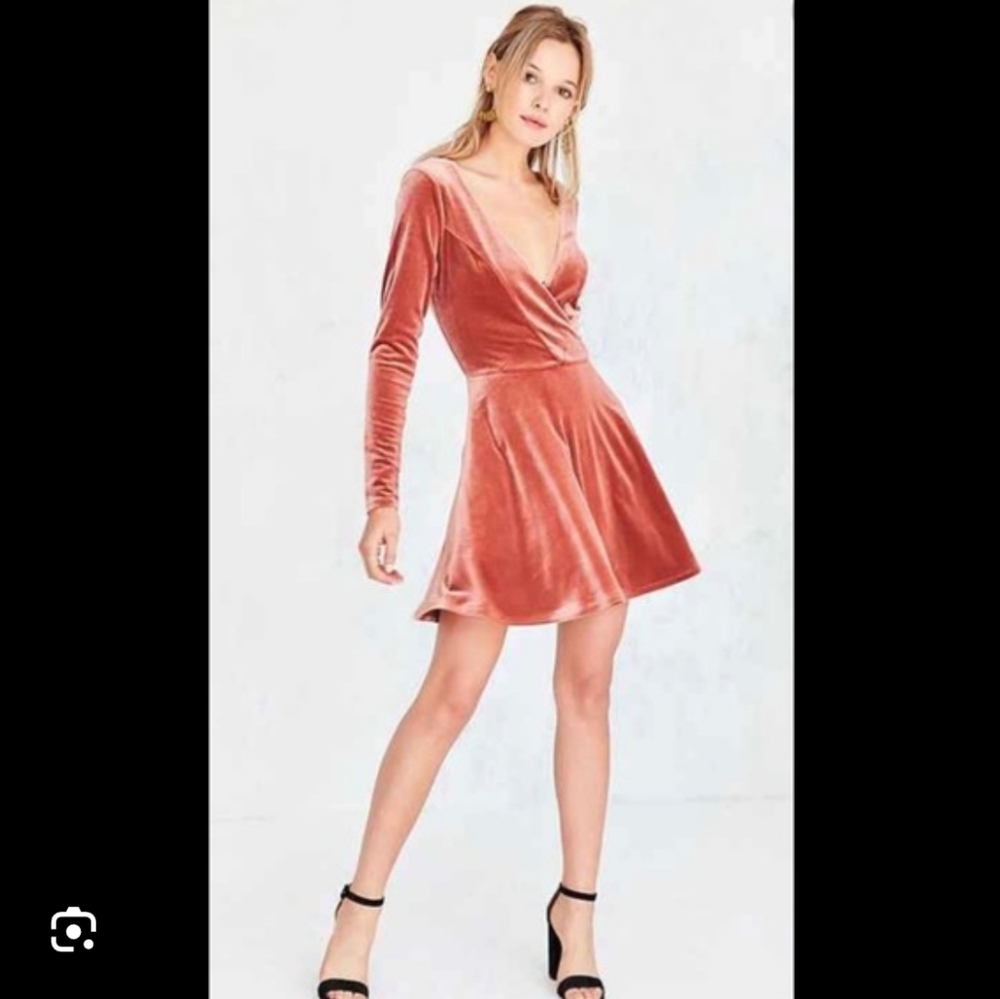 NWT Urban Outfitters Velvet Long Sleeve Dress Burnt Orange Size Medium Fairy - Picture 2 of 9
